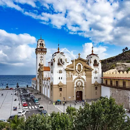 The Sea Candelaria, By Nivariahost *